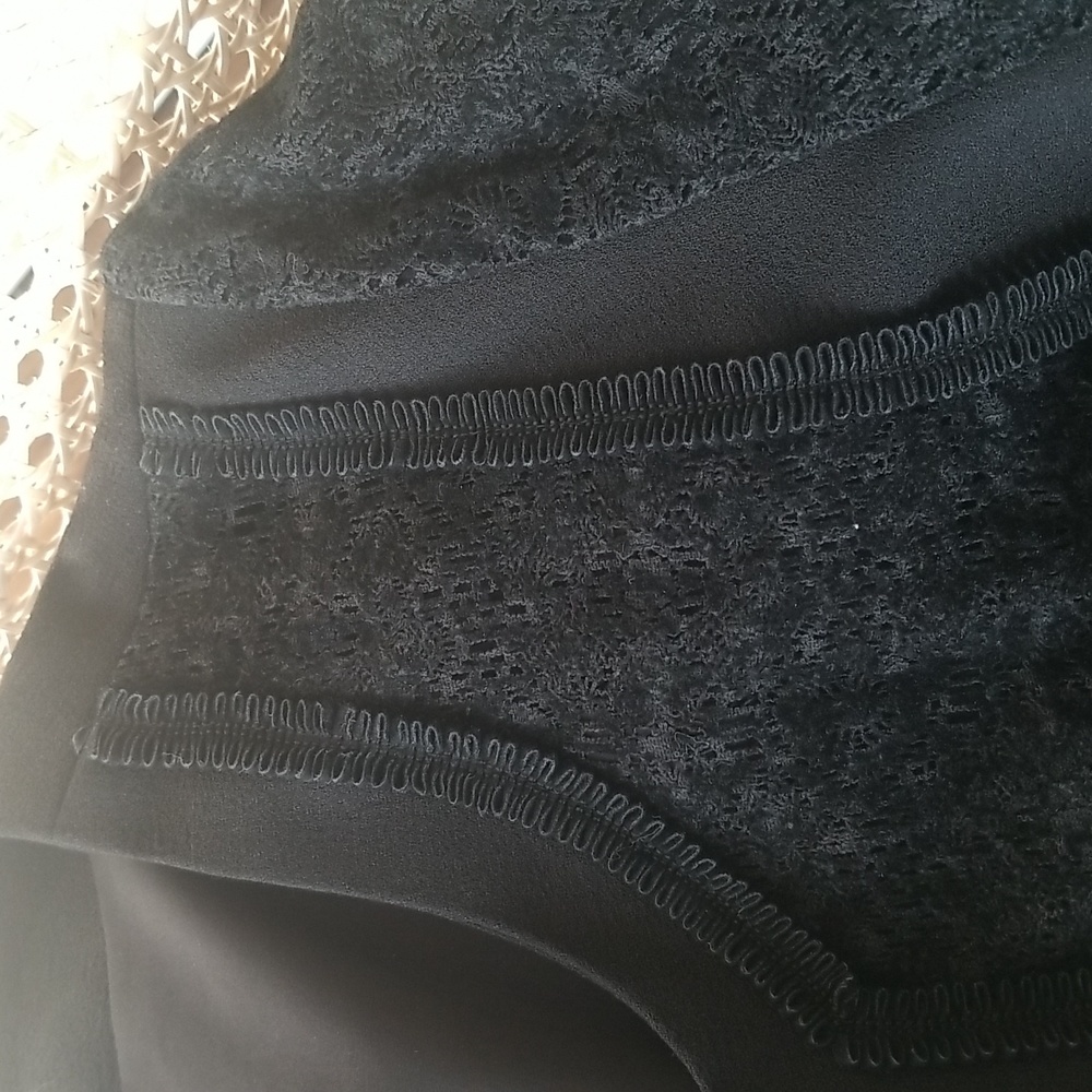 Cropped Jacket - Picture 10 of 10